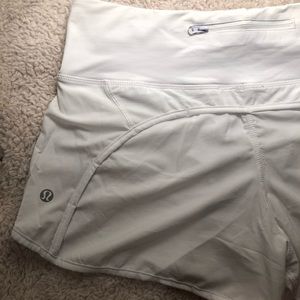 Brand New: Lululemon Speed Up Shorts in White